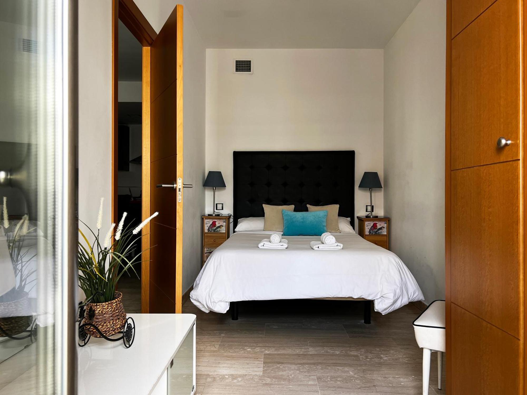 Suite Apartment City Center - Aloha Sevilla — Photos 1